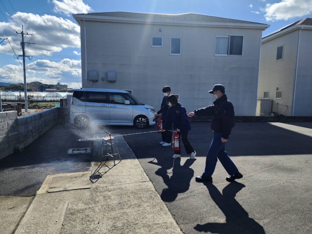 放課後等デイサービスずっと　消火訓練　広川